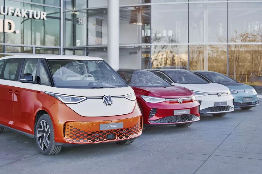 VW Group pozastavuje reklamy na Twitteri