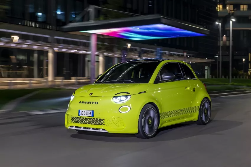 Abarth 500e je prvým elektrickým Abarthom