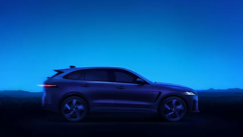 Jaguar vylepšil dojazd plug-in hybridného modelu F-Pace