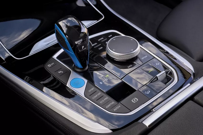 BMW iX5 Hydrogen (11)