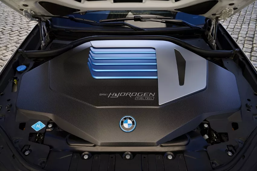 BMW iX5 Hydrogen (16)