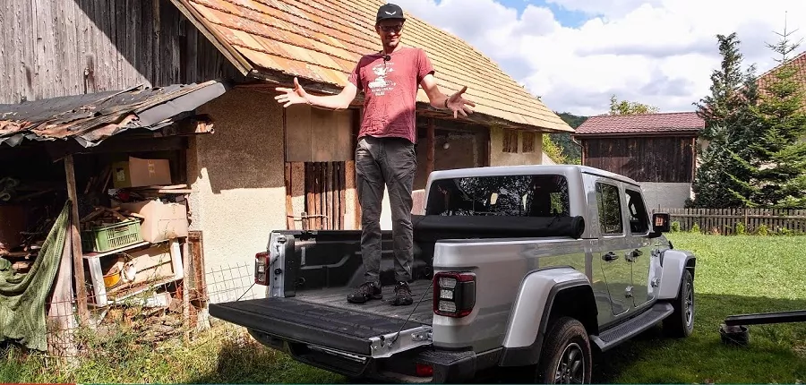 Test: Jeep Gladiator 3.0 V6 CRD - S nákladom z Hriňovej