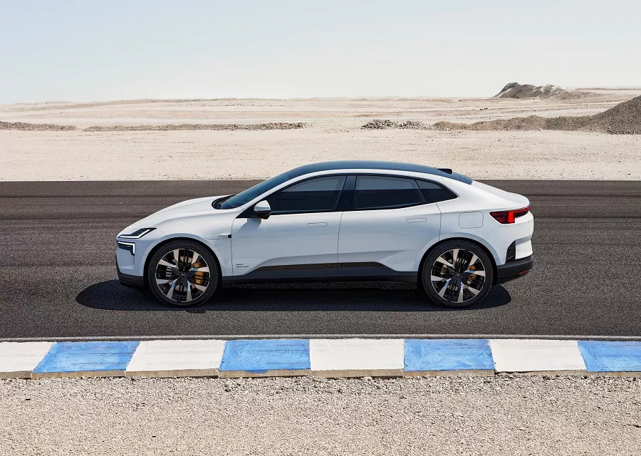 Polestar ukázal uhlíkovú stopu elektromobilu Polestar 4