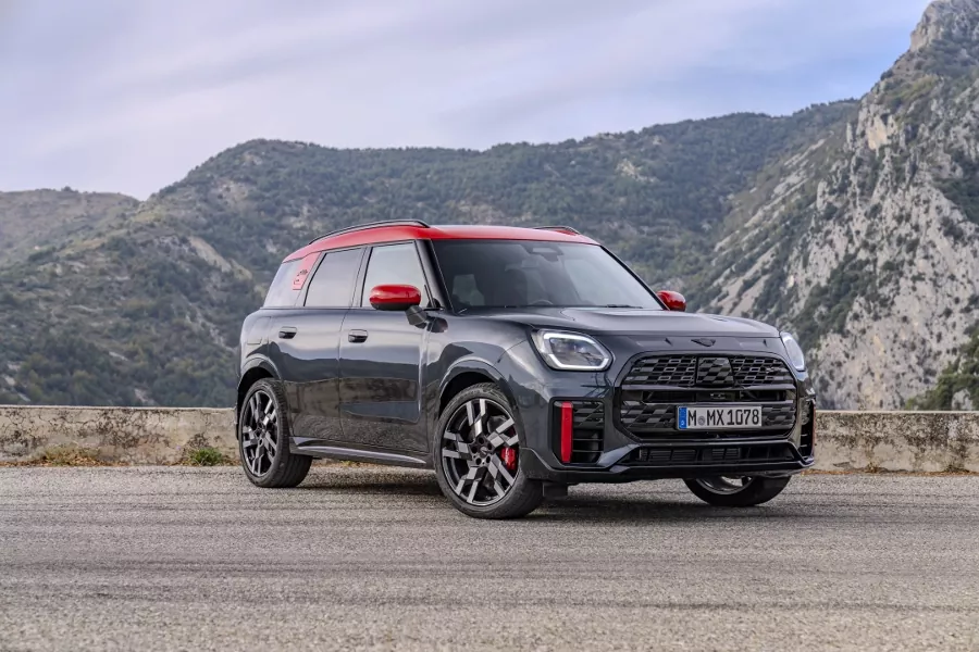 MINI John Cooper Works Countryman v sebe kombinuje tri svety