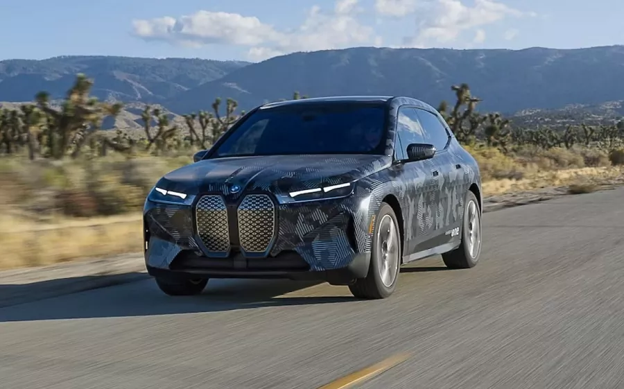 BMW iX s prototypom batérie Gemini má dojazd 978 km