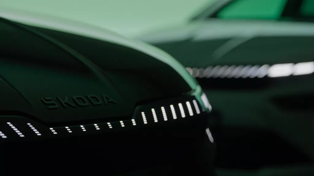 Škoda Enyaq poodhaľuje svoju tvár krátko pred premiérou