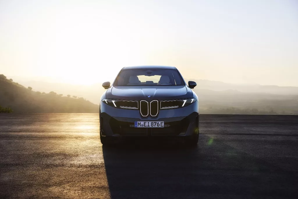 BMW odhaľuje prvý model Neue Klasse: elektrické BMW iX3 novej generácie