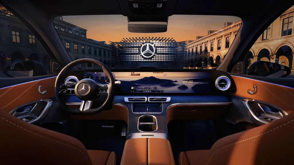 Mercedes-Benz ukazuje budúcnosť interiéru v novej elektrickej GLC