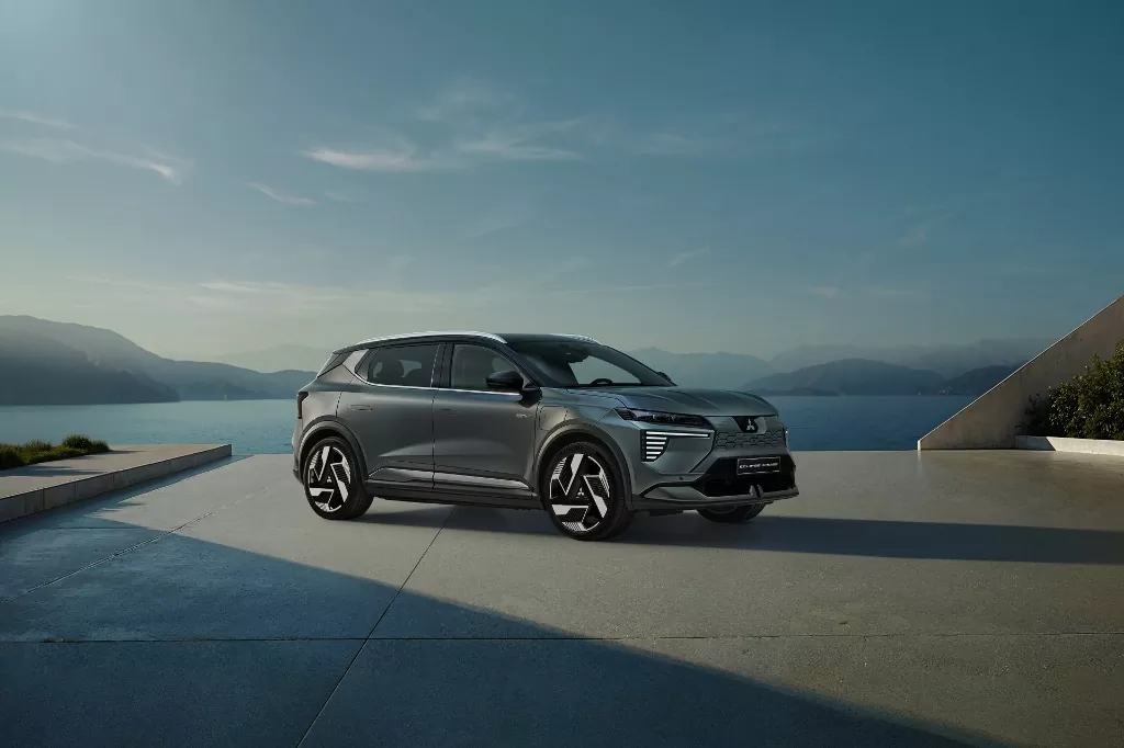 Mitsubishi Eclipse Cross ide do elektriny – francúzsky základ, japonské logo