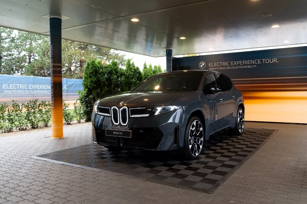 BMW iX3 prichádza na Slovensko: prvý model z rodiny Neue Klasse s dojazdom 805 km