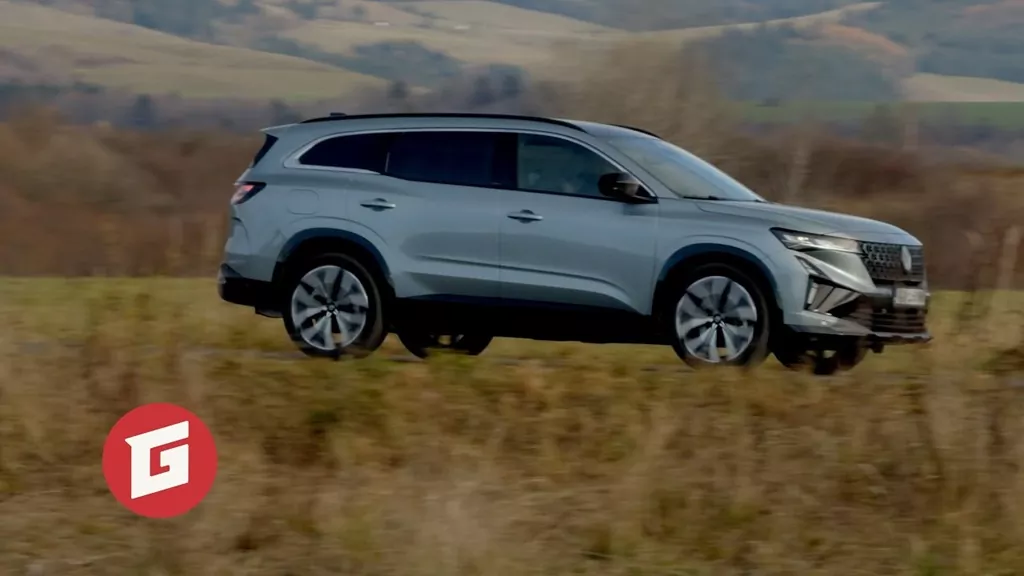 Ako ide dokopy Renault Espace a SUV s hybridom? Test ukazuje, že viac, než by ste čakali
