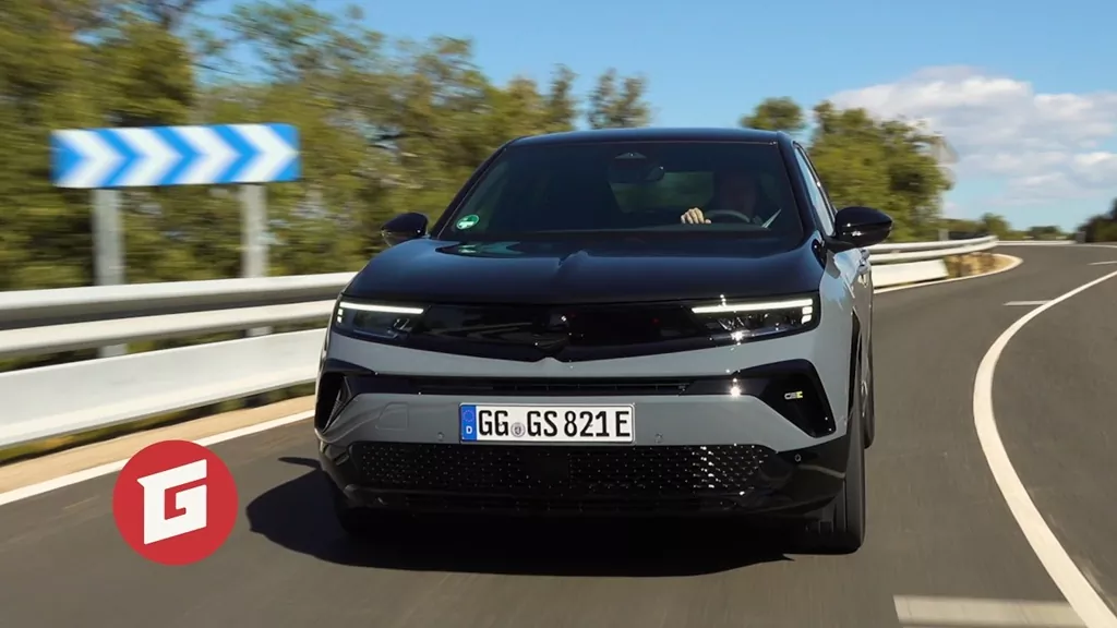 Prvá jazda Opel Mokka GSE: Keď je podvozok rýchlejší než elektromotor. Našťastie.