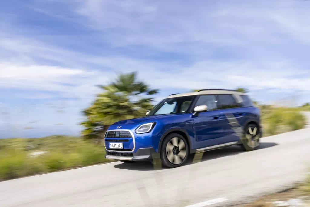 MINI Countryman E: viac slobody, viac priestoru a dojazd cez 500 km