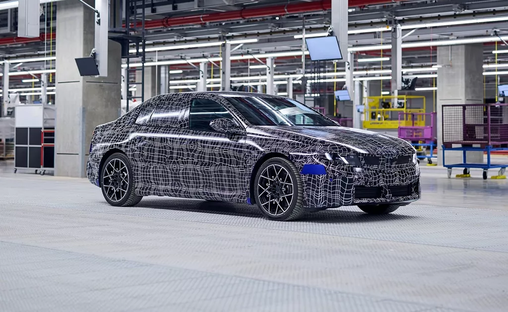 BMW v Mníchove spúšťa výrobu predsériových vozidiel nového BMW i3