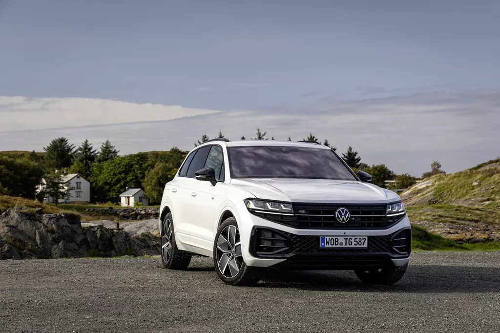 Volkswagen Touareg definitívne končí. Po 24 rokoch sa lúči legenda vyrábaná v Bratislave