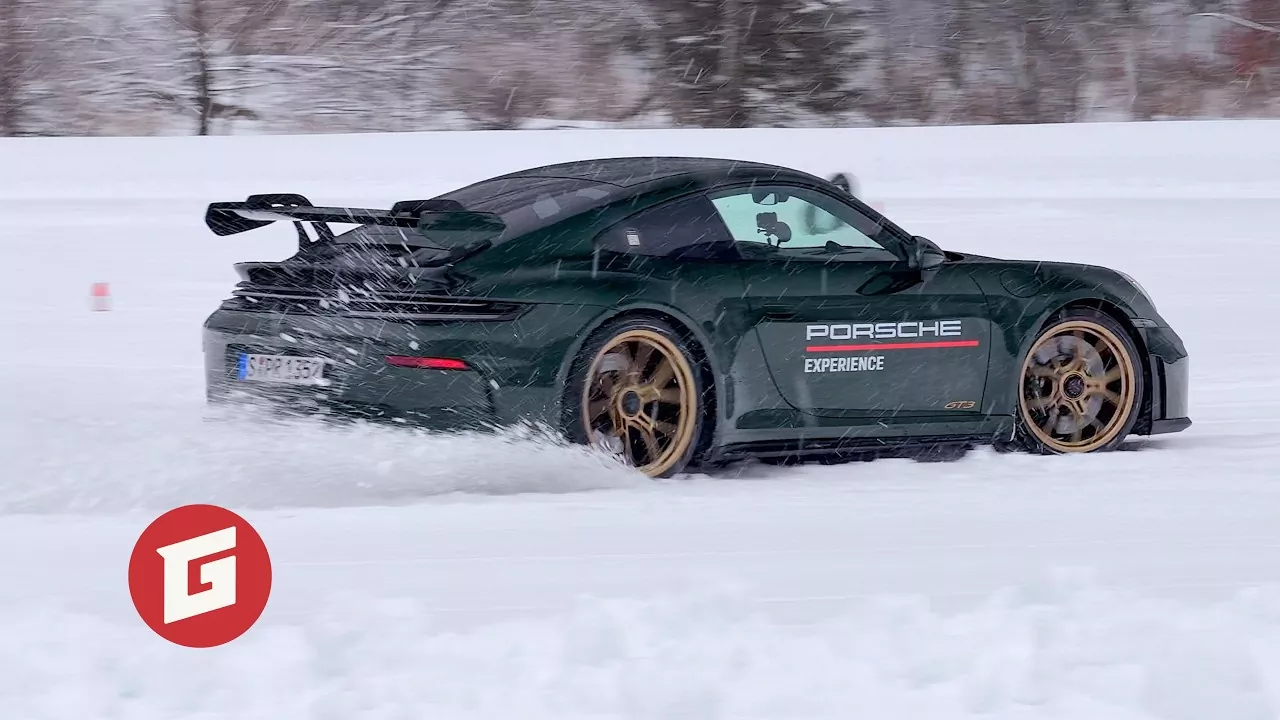 Porsche na snehu: Keď sa Porsche 911 GT3 stretne s Alpami