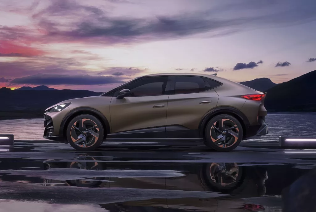 Cupra Tavascan prichádza s veľkým vylepšením: nová verzia, modernejší interiér aj technológie