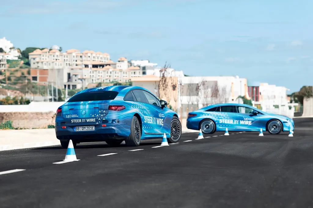 Elektronické riadenie v Mercedes-Benz: nová éra jazdného zážitku