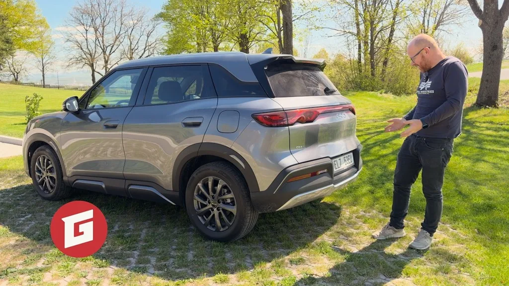 Test BYD ATTO 2 DM-i BOOST: Plug-in hybrid, ktorý dáva väčší zmysel než emócie