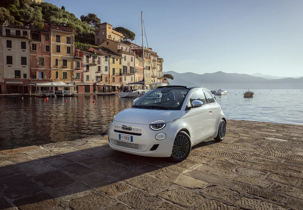 Fiat predstavuje nový 500 Dolcevita Special Series. Štýlová limitka oslavuje talianske leto