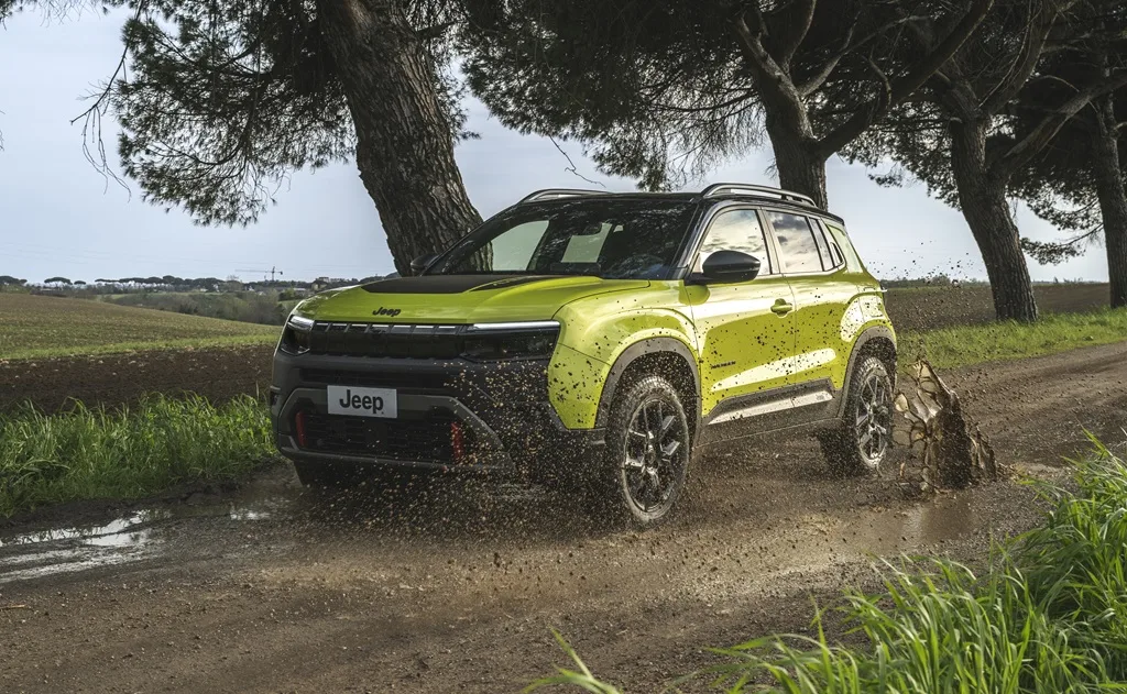 Nový jeep avenger prichádza: viac technológií, nové motory aj špeciálna edícia k 85. výročiu značky