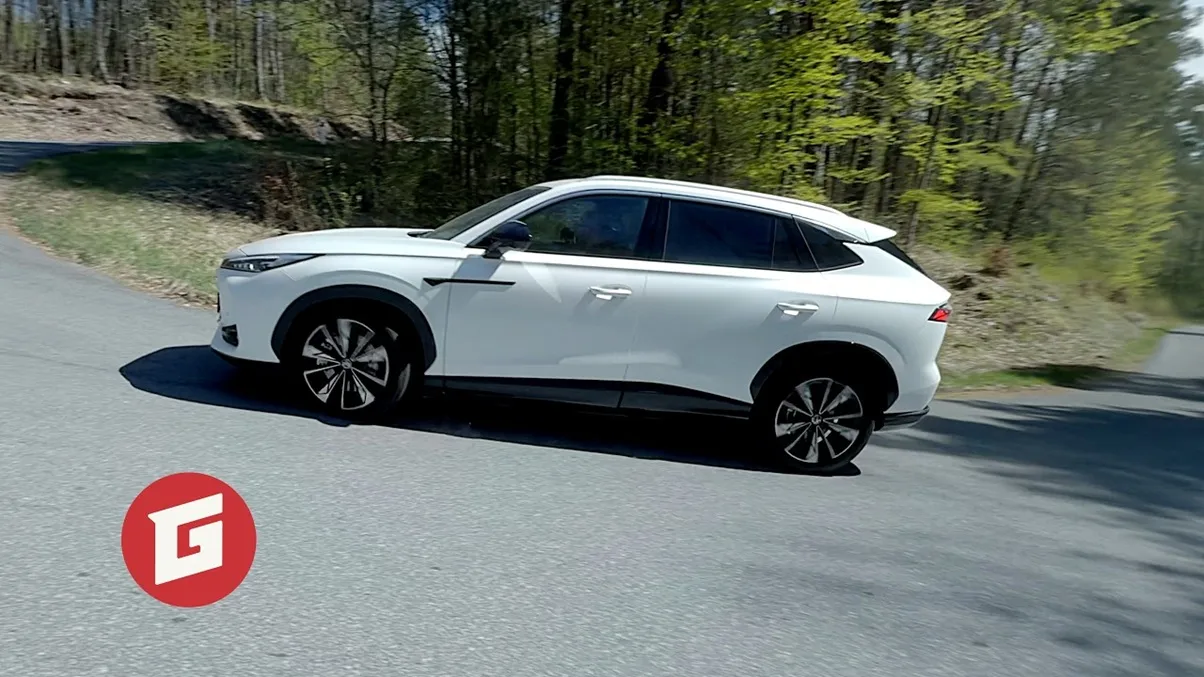 Test MG HS Hybrid+: výkon má, ale najviac vynikne v pokoji