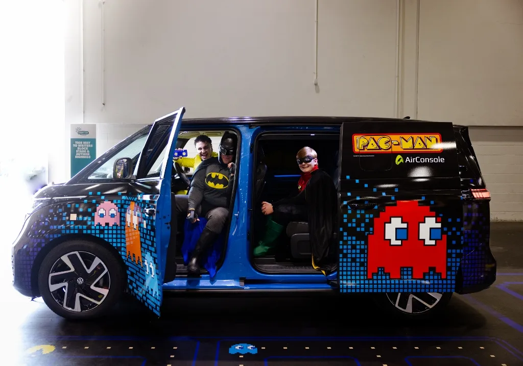 Volkswagen ID. Buzz oslavuje narodeniny PAC-MAN-a. Retro gaming mieri priamo do auta