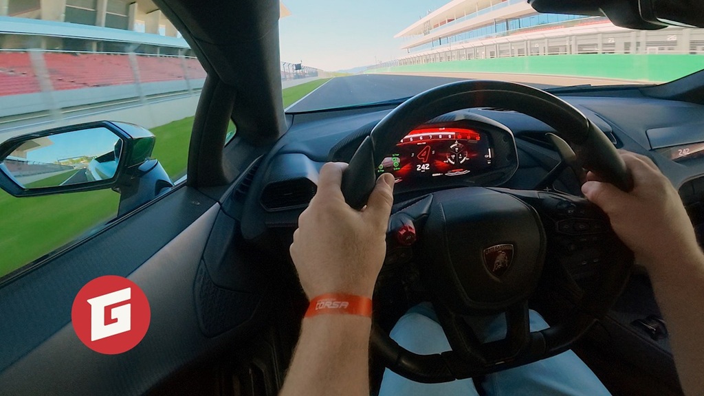 Lamborghini Temerario je raketa na kolesách. Na Hungaroringu ukázalo 920 koní v plnej sile