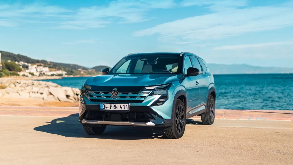 Renault Boreal mieri do Európy. Výroba sa rozbieha v Turecku, prichádza aj nový full hybrid E-Tech 160