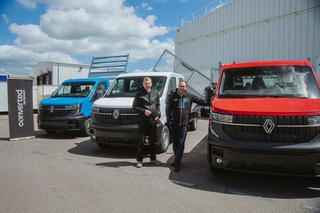 Renault spúšťa program „converted by Renault“. Prestavby úžitkových vozidiel budú jednoduchšie a rýchlejšie