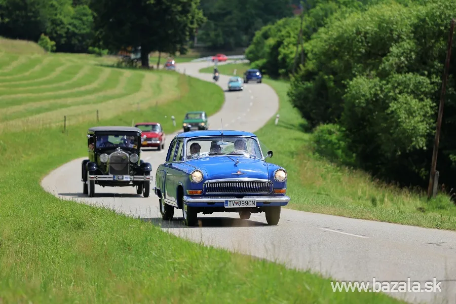 Zemplín Veterán Rallye 2026: Druhý deň priniesol slnko, adrenalín aj požehnanie veteránov