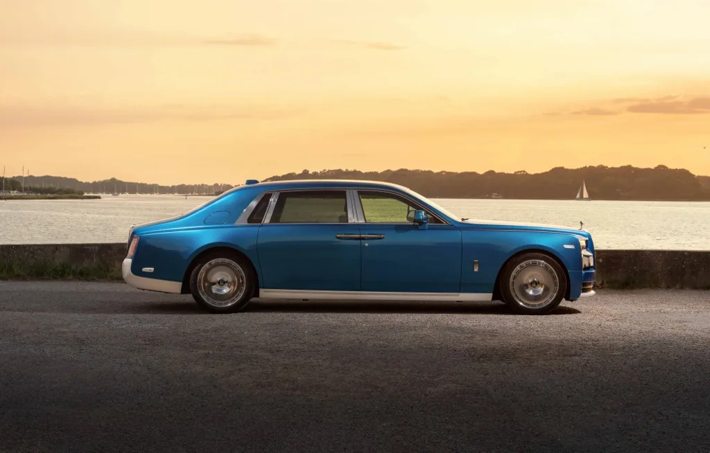 Rolls-Royce Phantom Regatta: unikátny Phantom inšpirovaný jachtami a pobrežím južného Anglicka