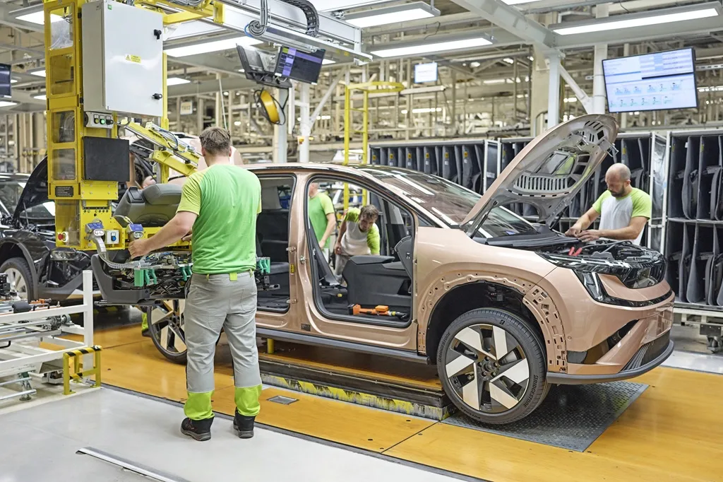 Škoda spustila výrobu nového elektrického SUV Peaq. Záujem je veľký už od prvých týždňov