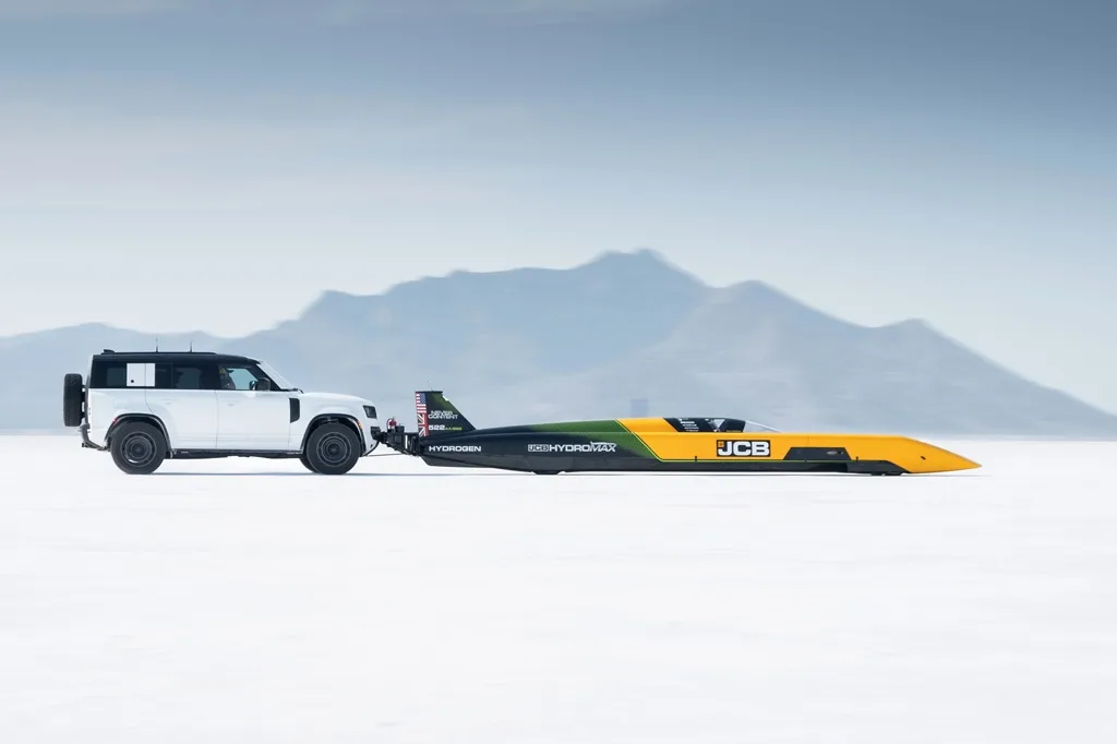 Defender OCTA pomohol vodíkovému JCB k rekordu 653,91 km/h