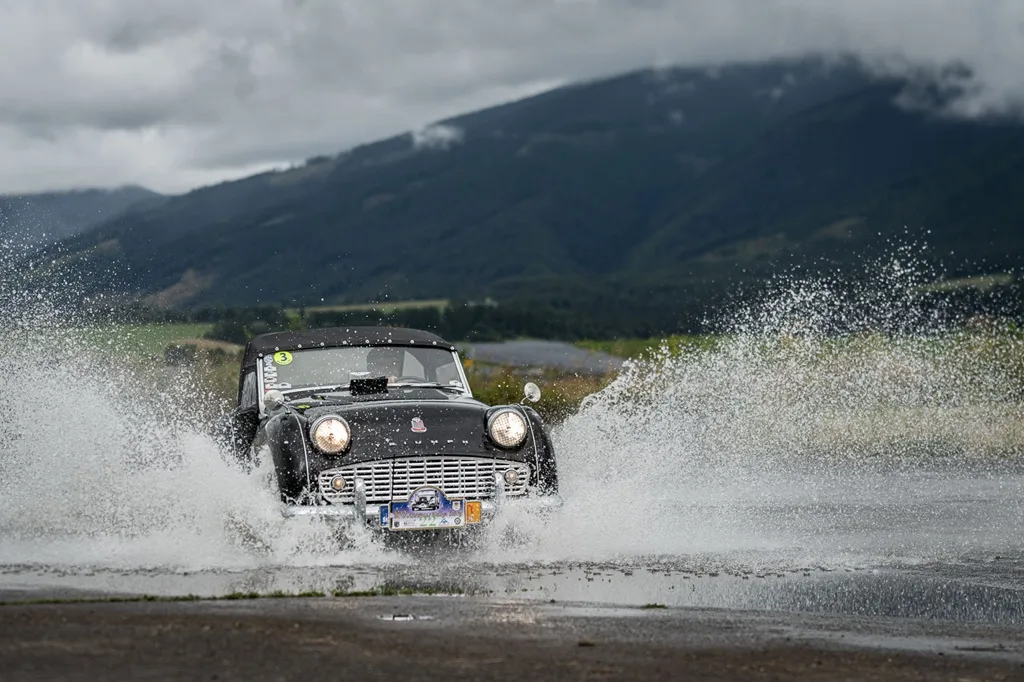 Oldtimer Rallye Tatry 2026: Veľké finále pod Kriváňom a víťazstvo nášho fotografa